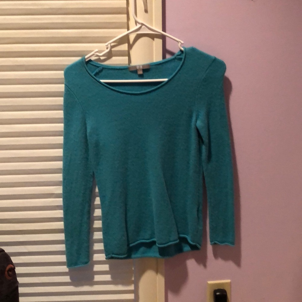 turquoise yarn sweater